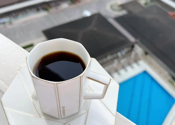 Aparthotel Cf Haven - Living W/ Balcony At Bamboo Bay Mandaue City