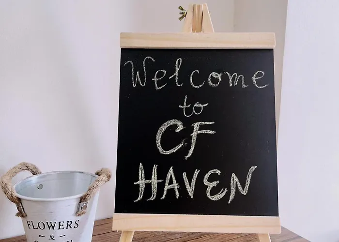Cf Haven - Living W/ Balcony At Bamboo Bay 3*
