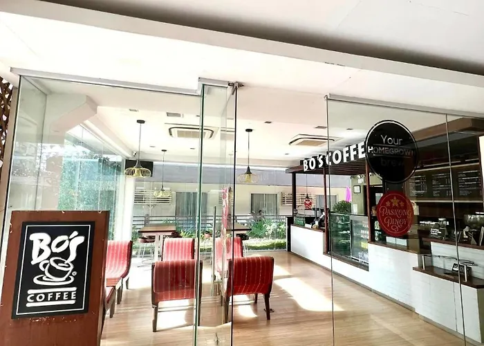 Aparthotel Cf Haven - Living W/ Balcony At Bamboo Bay Mandaue City