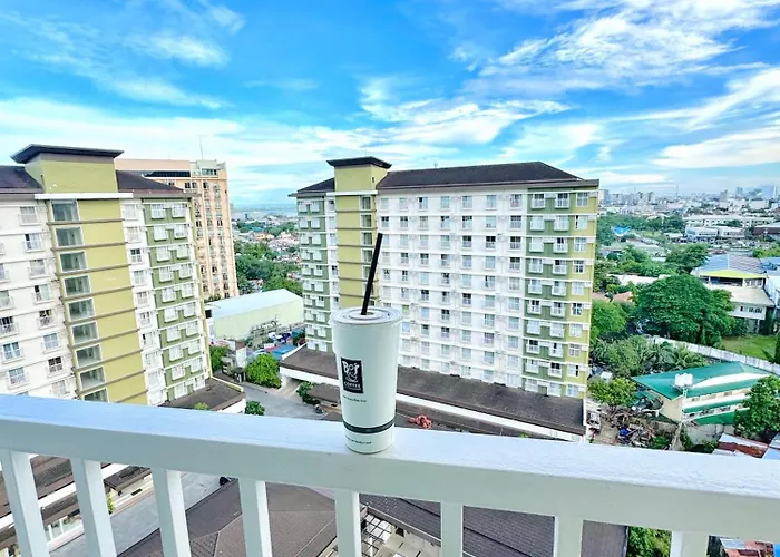 Cf Haven - Living W/ Balcony At Bamboo Bay 3*